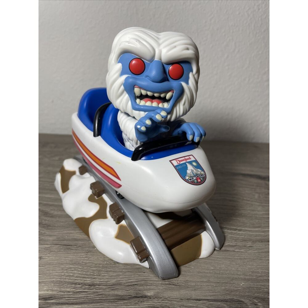 Funko Pop! Disney - Matterhorn Bobsled and Abominable Snowman Disney NO BOX
